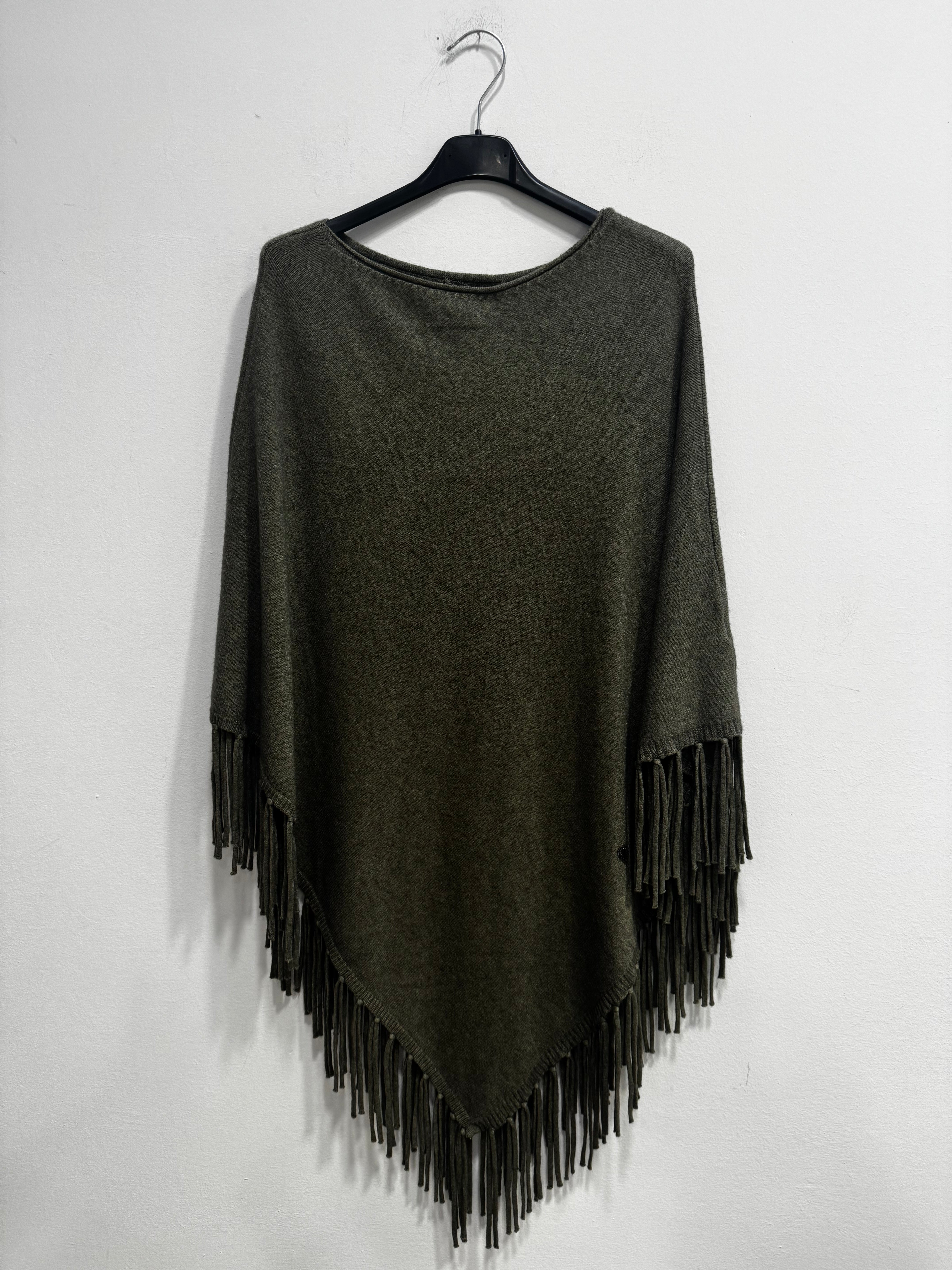Poncho maglina con frange