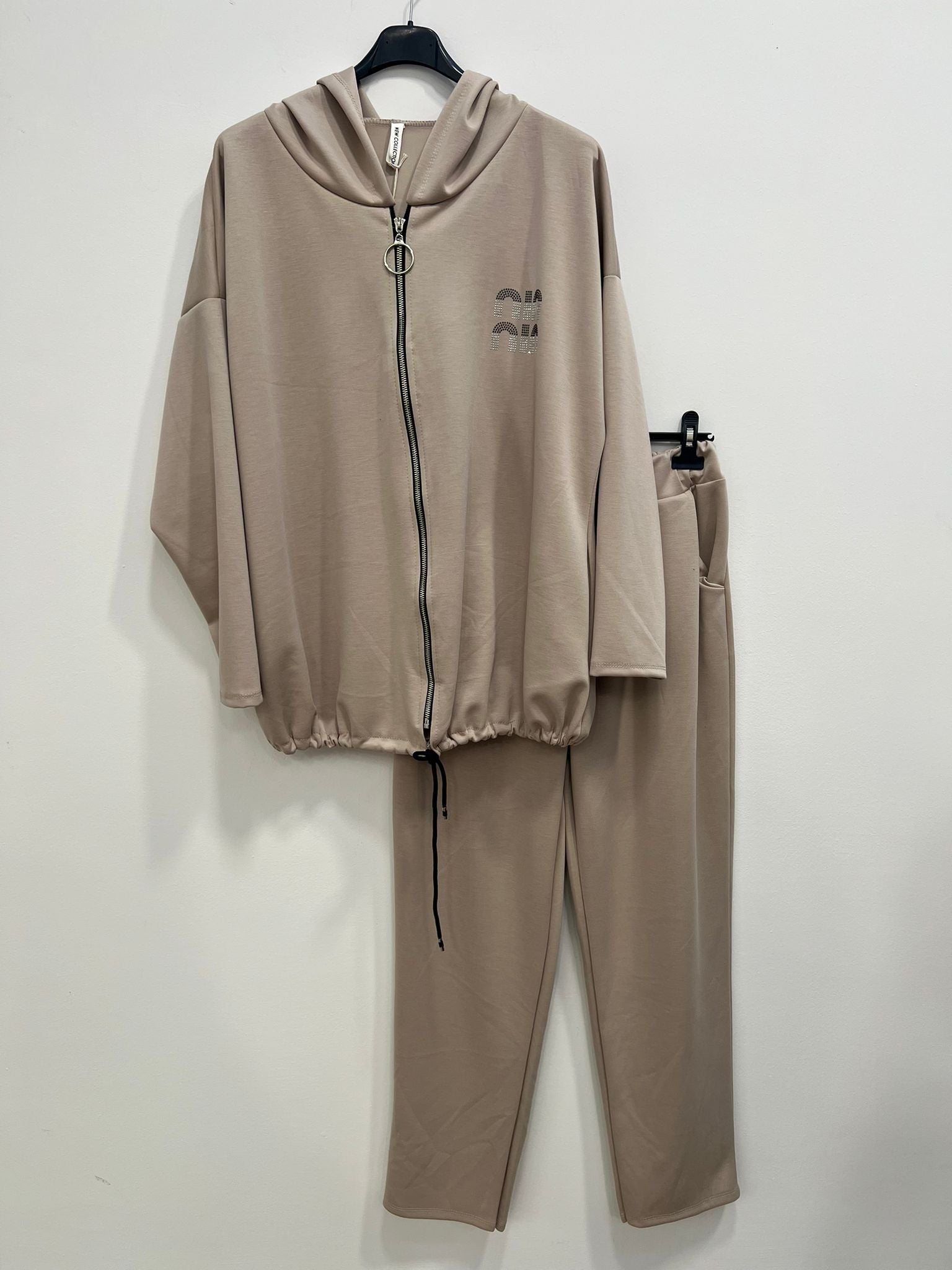 Tuta zip stile miu con cappuccio