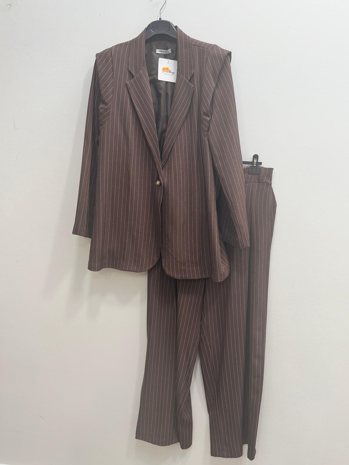 Tailleur gessato foderato