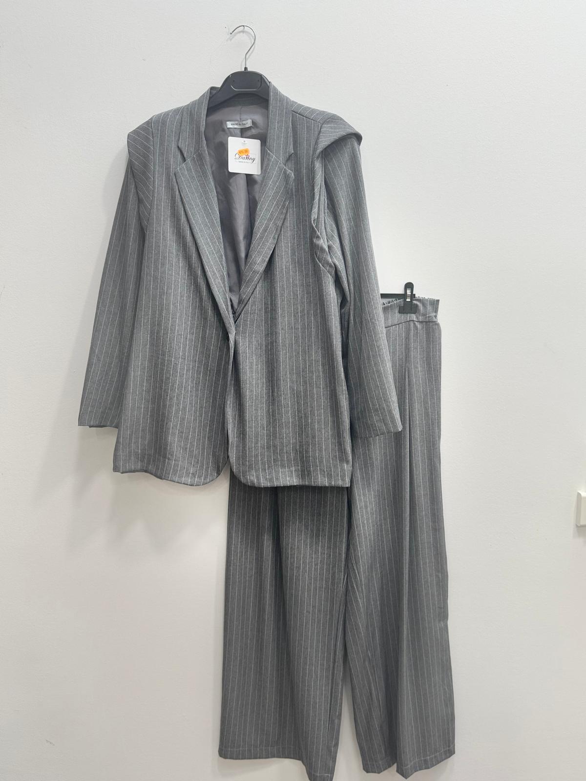 Tailleur gessato foderato