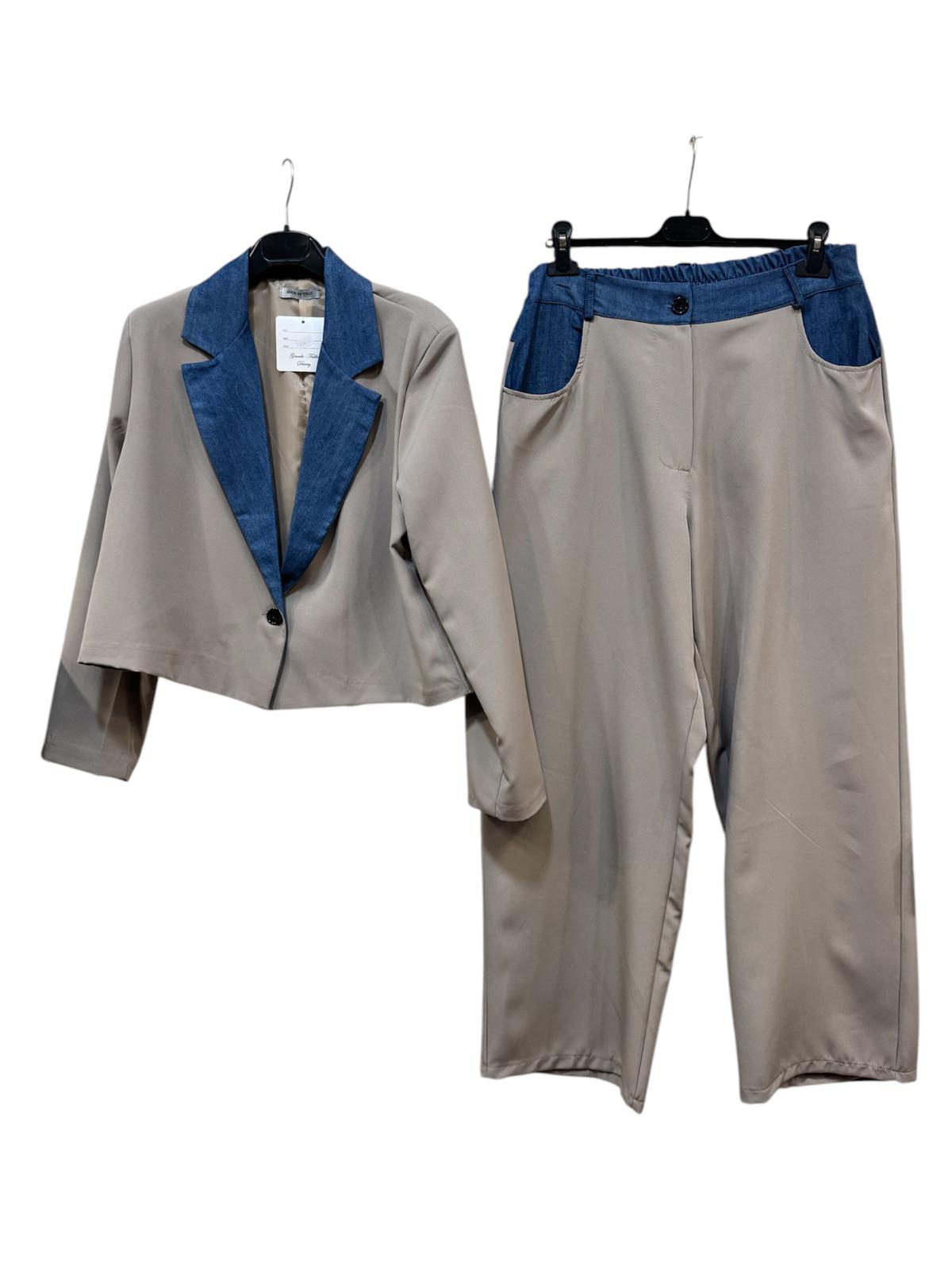 Completo tailleur dettagli in denim