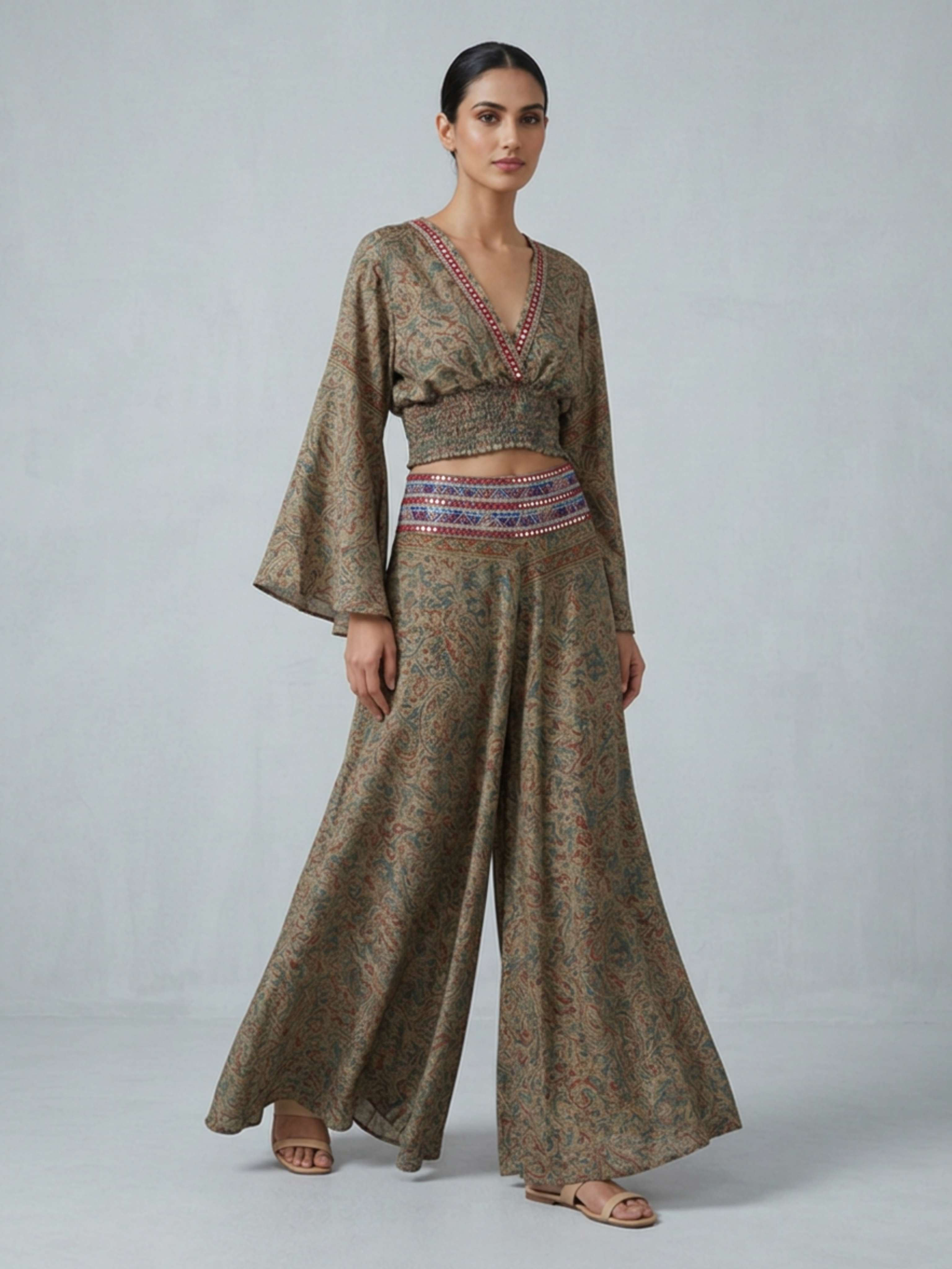 Coordinato Boho-Chic "Ethno Glam" – Top Crop e Pantagonna