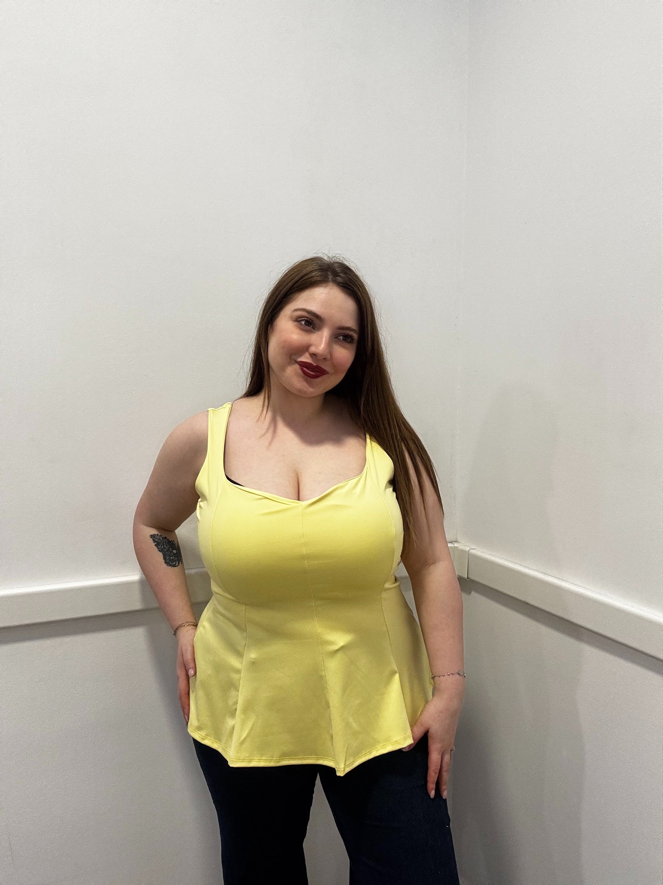 Top Peplum a Fascia