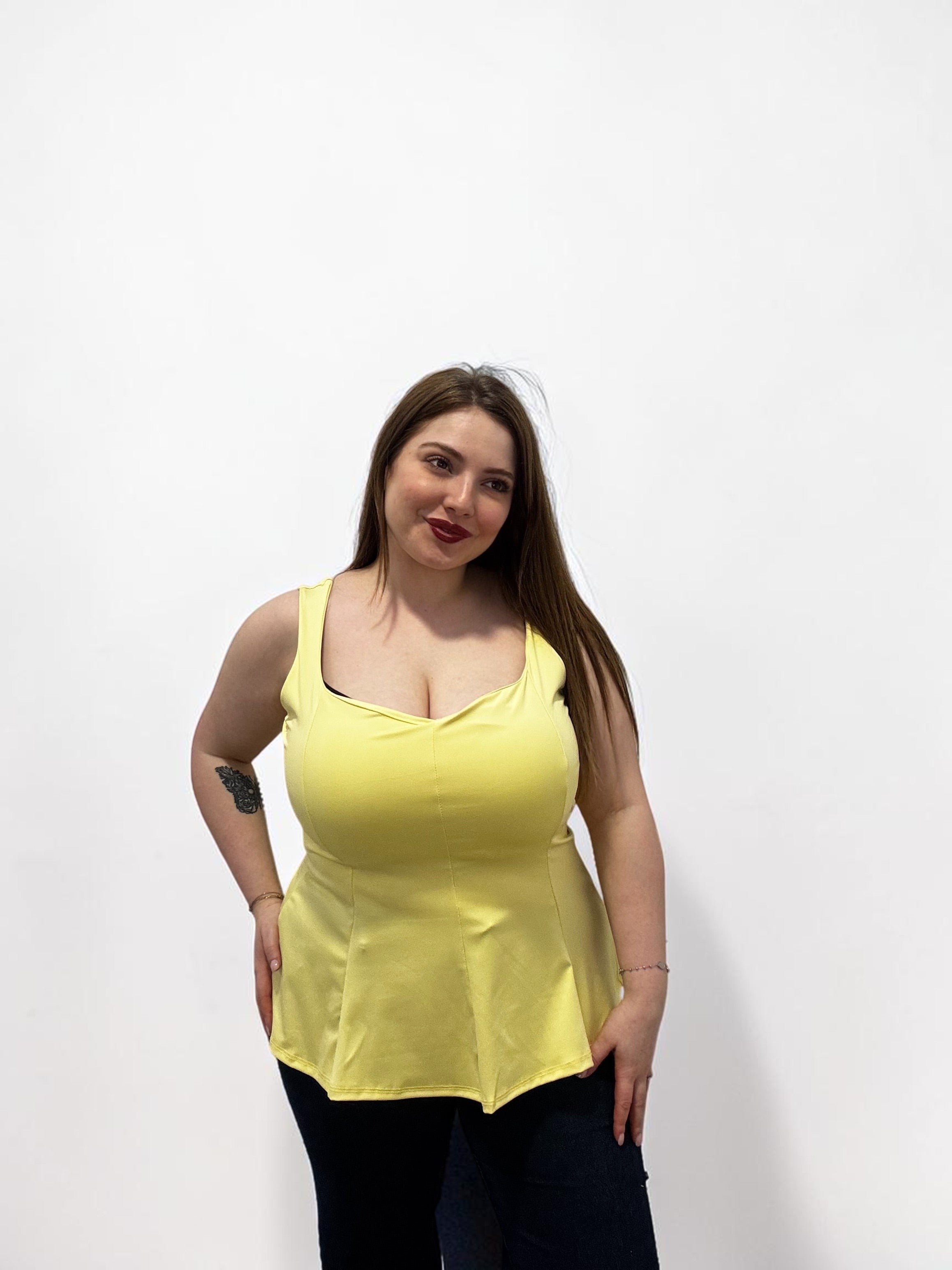 Top Peplum a Fascia