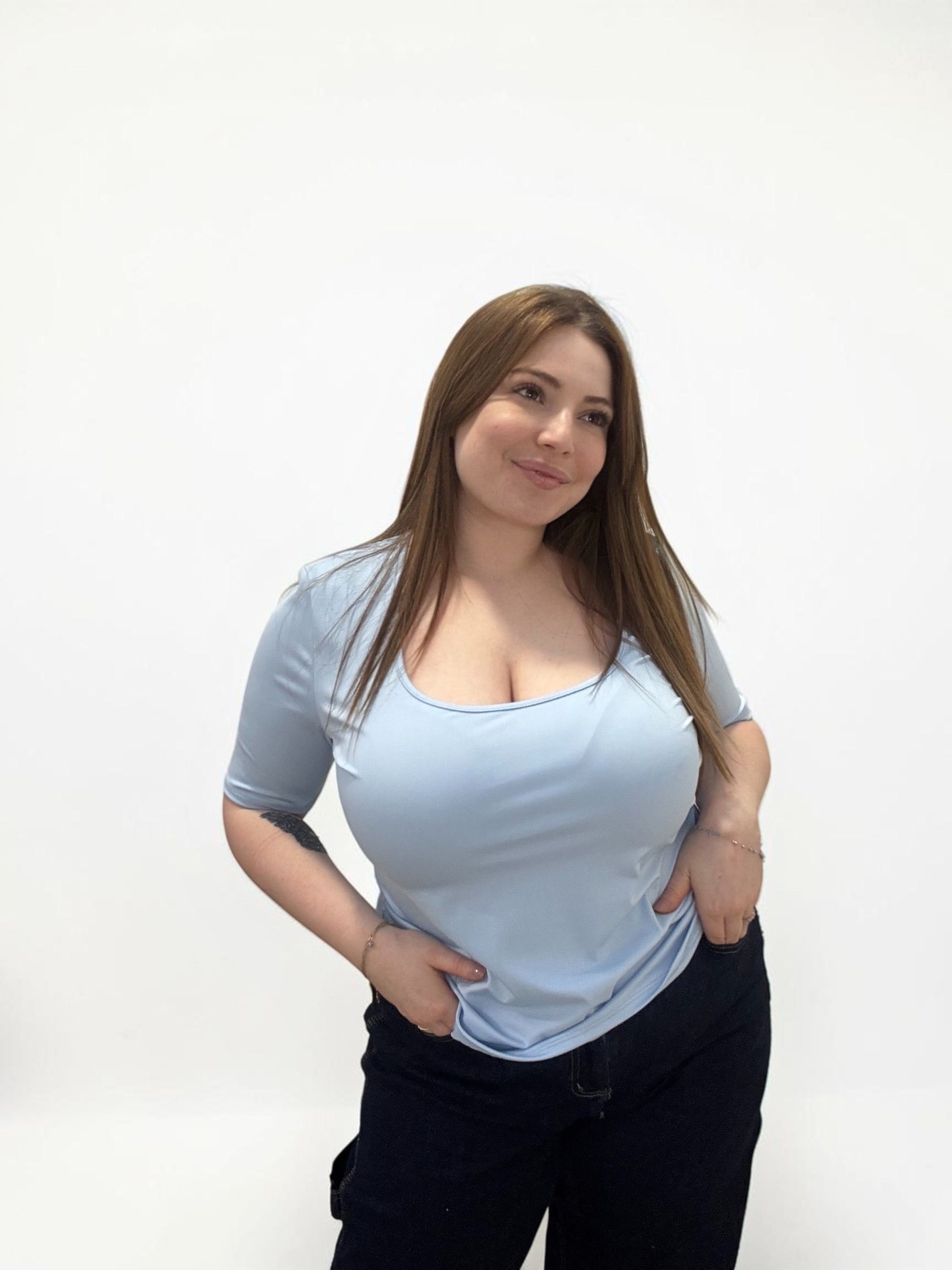 Essential Curve Tee