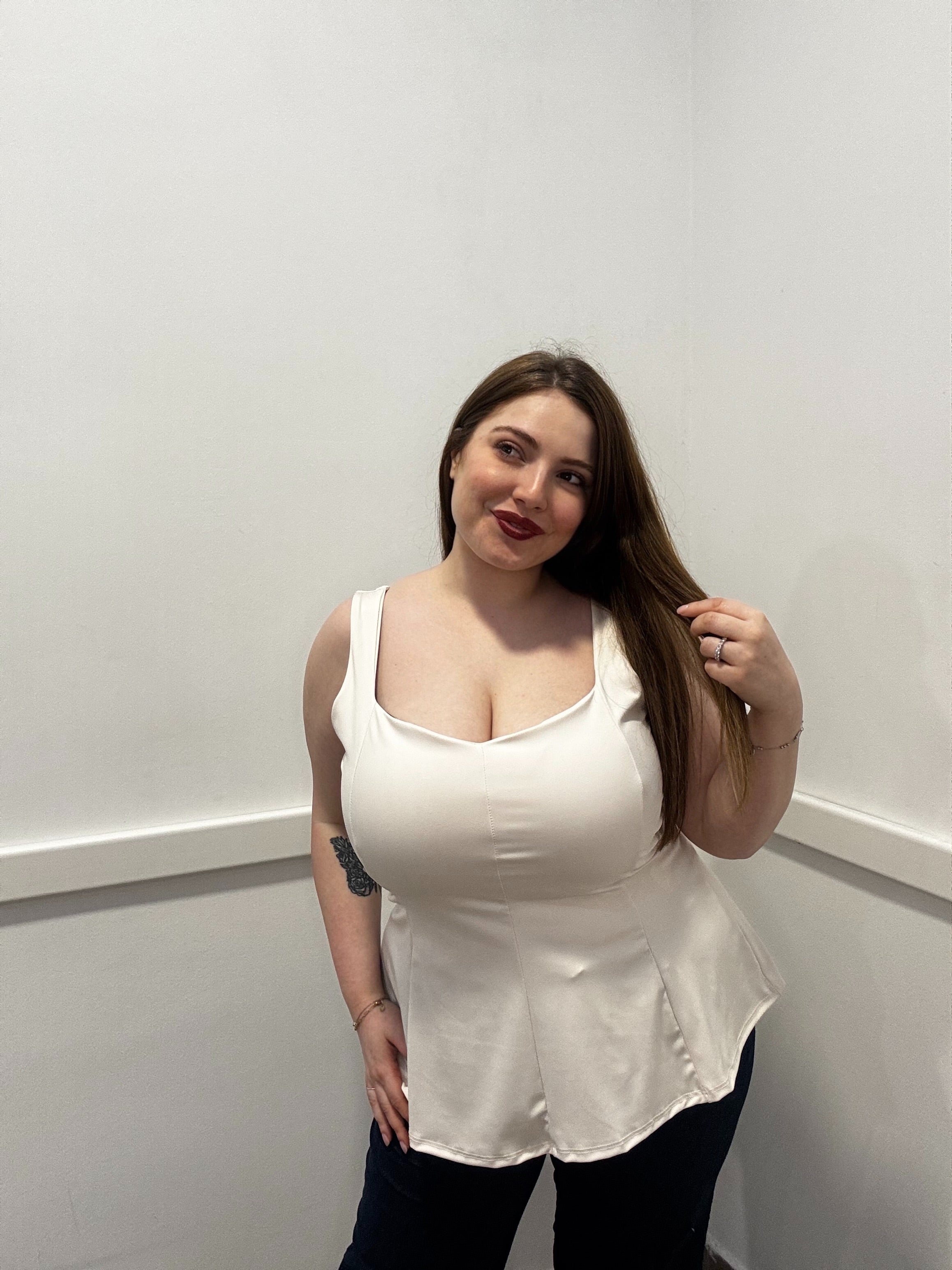 Top Peplum a Fascia
