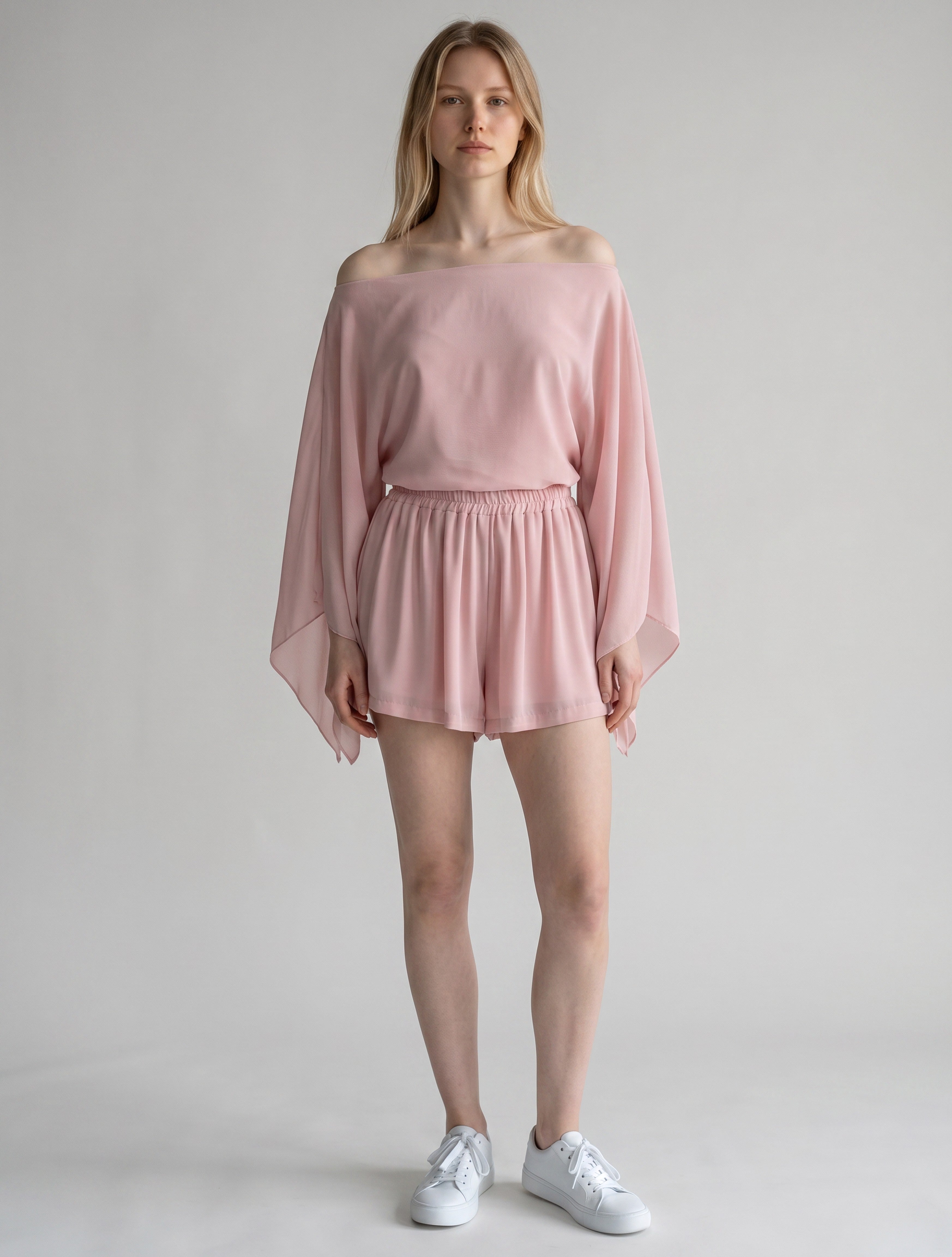 Coordinato "Aura" Blusa Off-Shoulder e Shorts