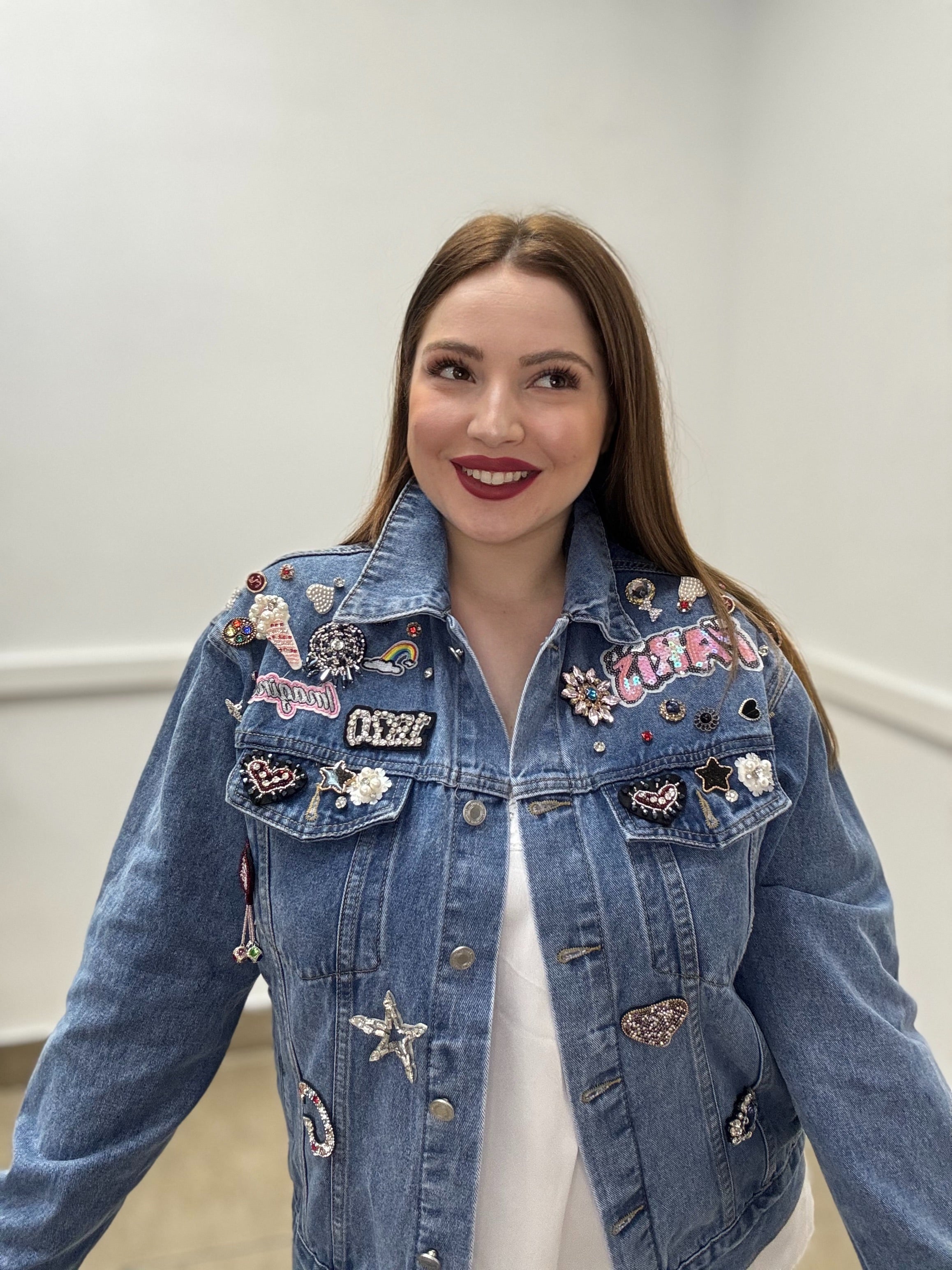 Giacca di Jeans con Patch Gioiello e Strass