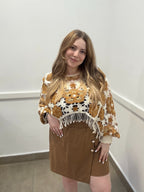 Poncho ricamato + shorts effetto gonna