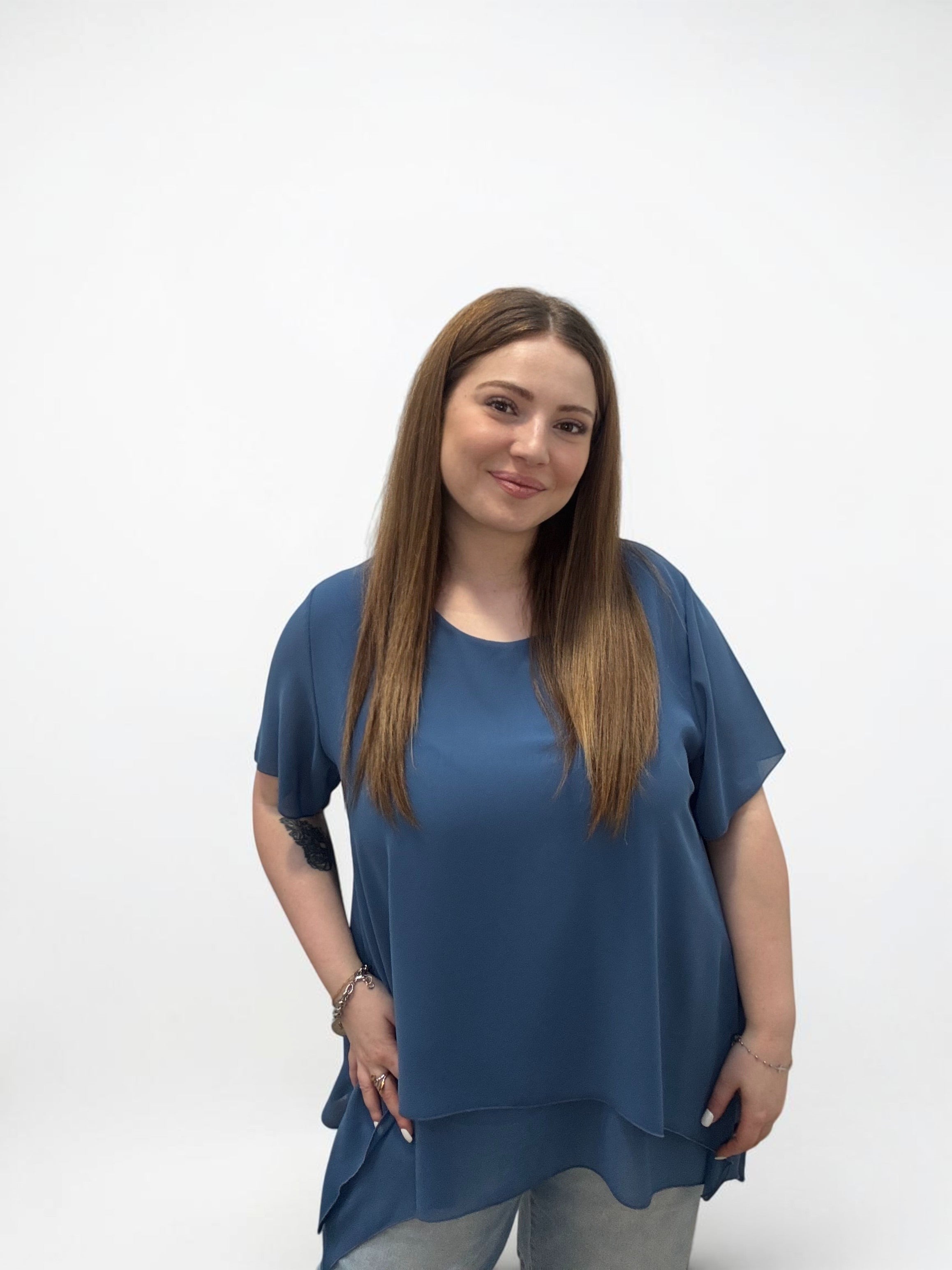 Blusa georgette asimmetrica