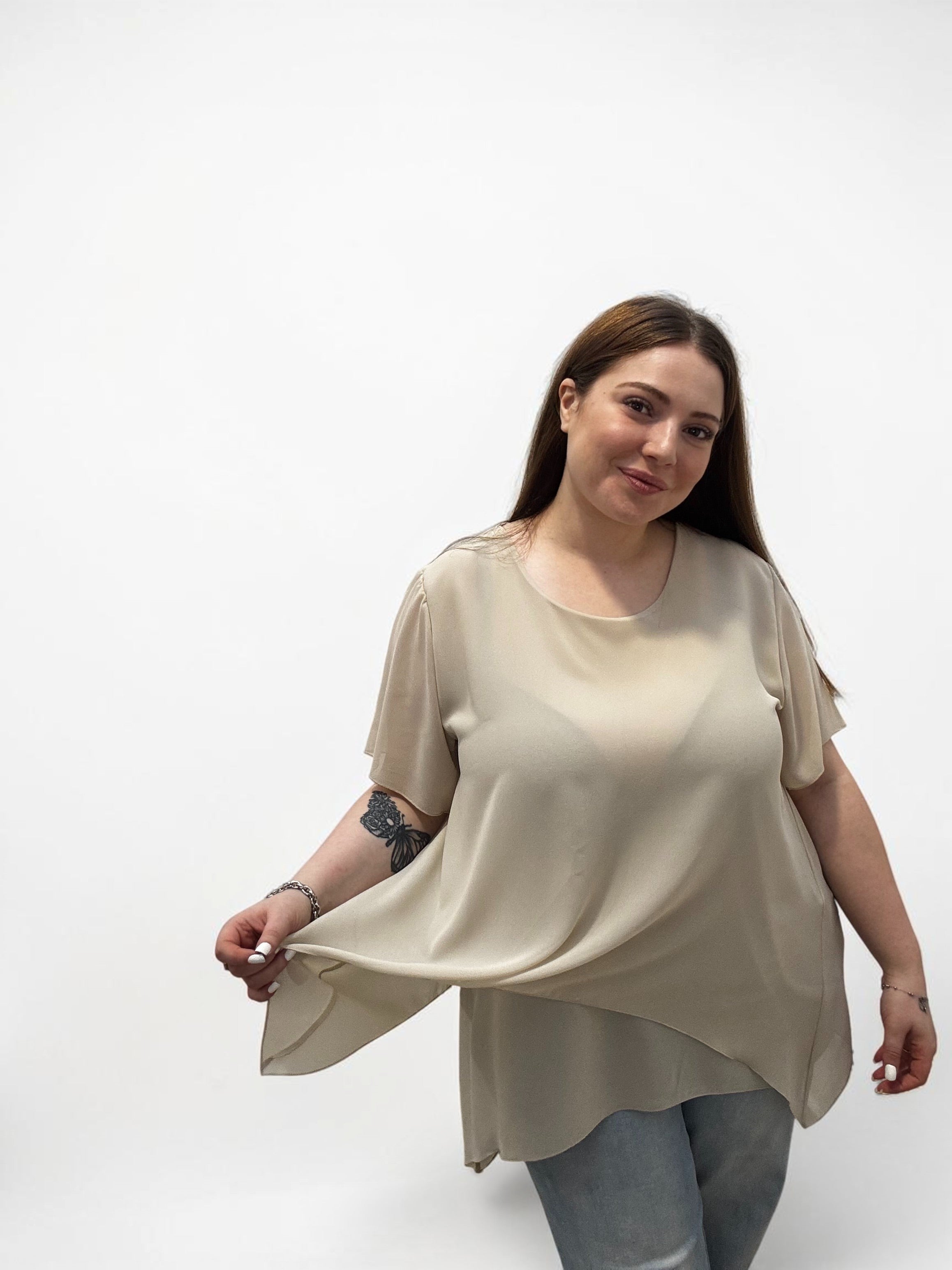Blusa georgette asimmetrica