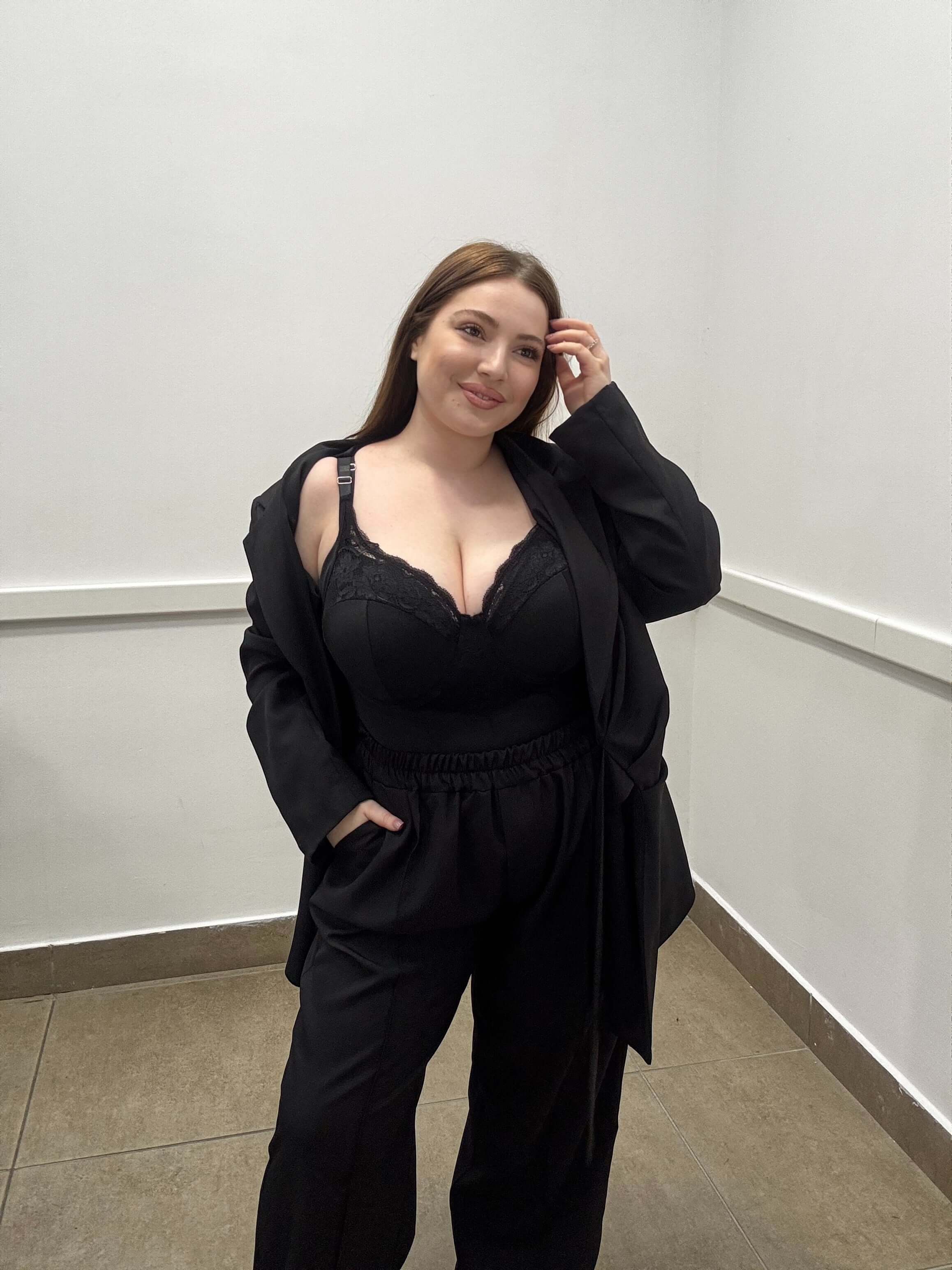 Body Bustier "Night Diamond" modellante – Coppe Strutturate e Bordi in Pizzo