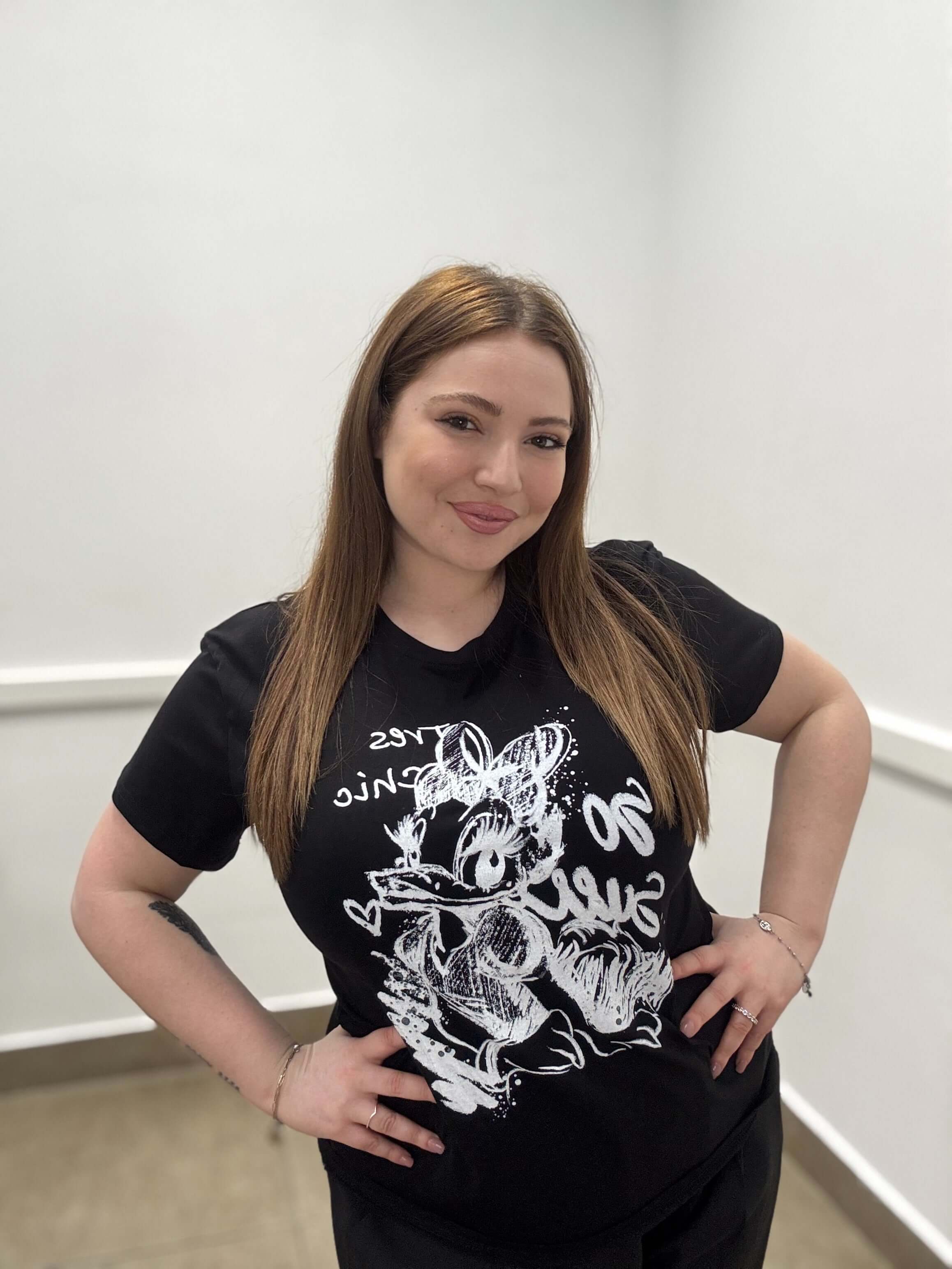 T-shirt Donna "Cartoon Sketch Edition" - Grafica Disney Inspired