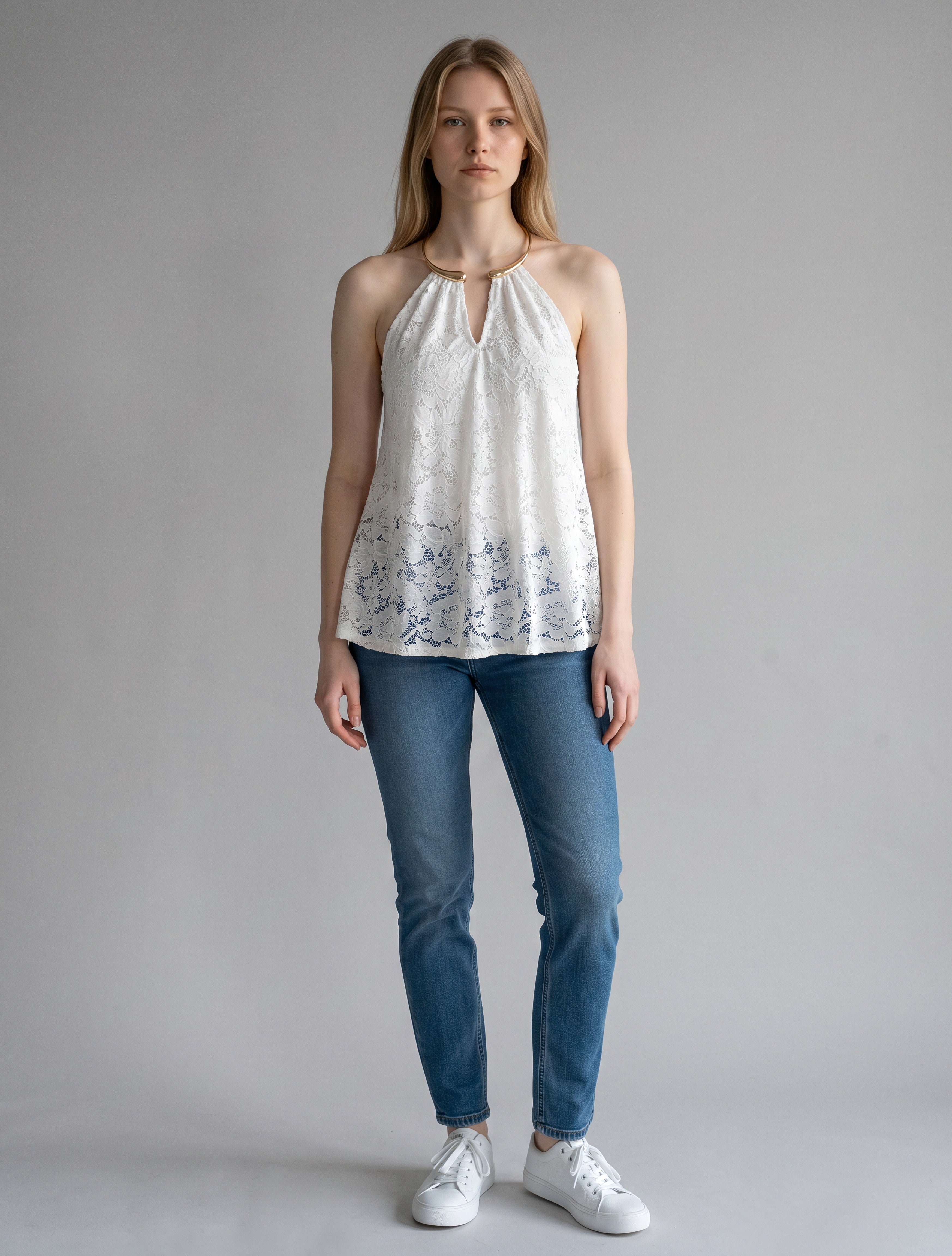 Top Canotta Elegante con Scollo a Cascata