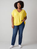 T-Shirt Over in Viscosa Fluida con Scollo a V