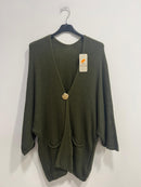 Cardigan spilla con tasche