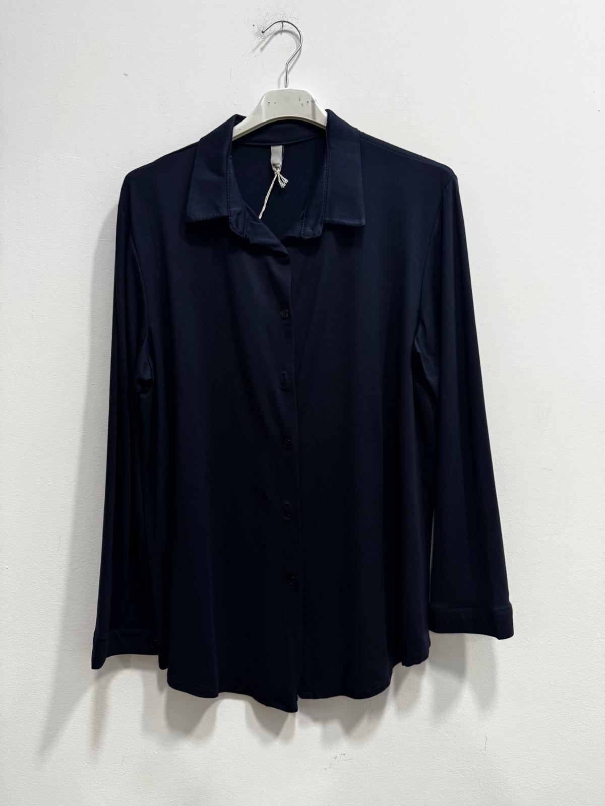 Camicia scivolosa